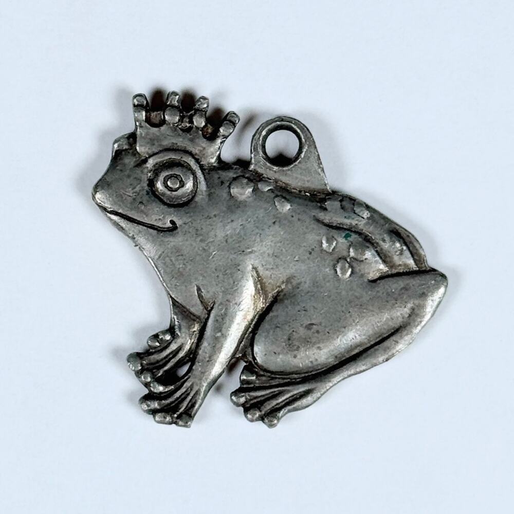 Vintage 1990 Seagull Pewter Canada Frog Prince Charm Pendant